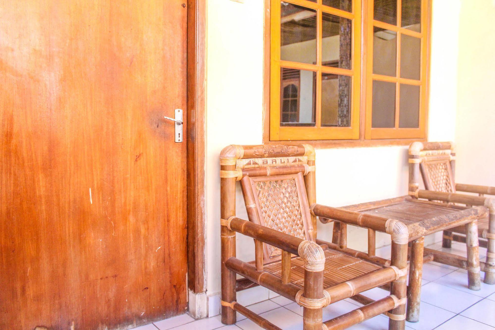 Bali Manik Beach Inn Kuta Lombok Exterior foto